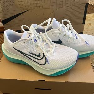 Nike zoom fly 5 women’s 10 running speed shoes